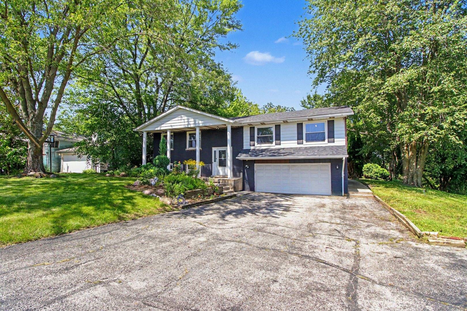 24388 W Tyler AVE, Round Lake, IL 60073