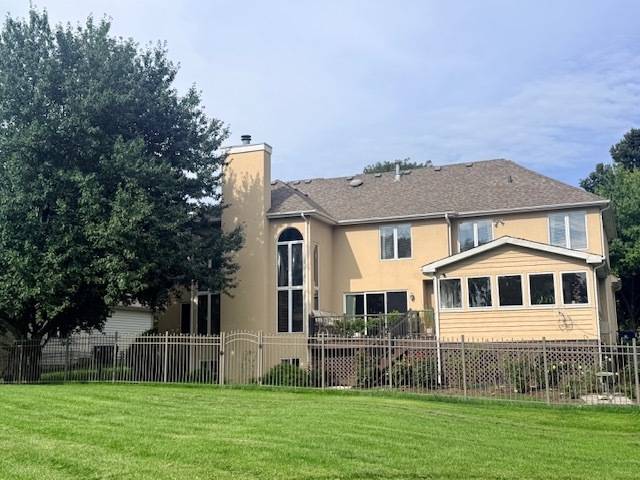 1944 Clyde DR, Naperville, IL 60565