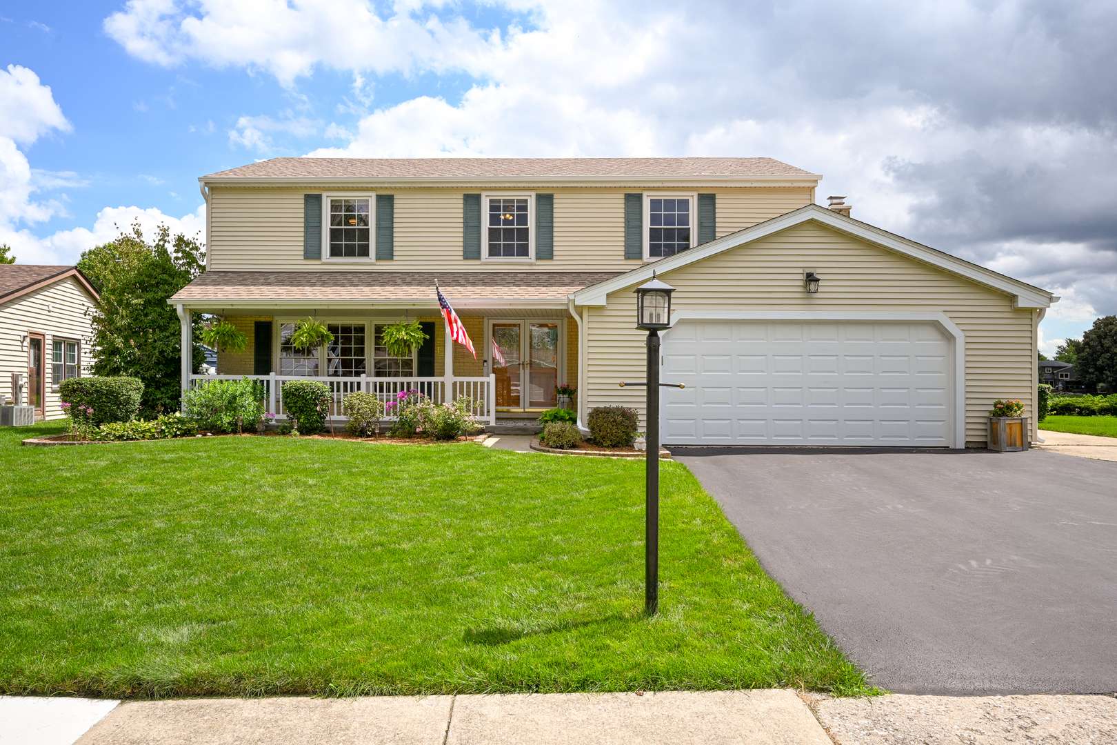 567 Hamilton AVE, Westmont, IL 60559