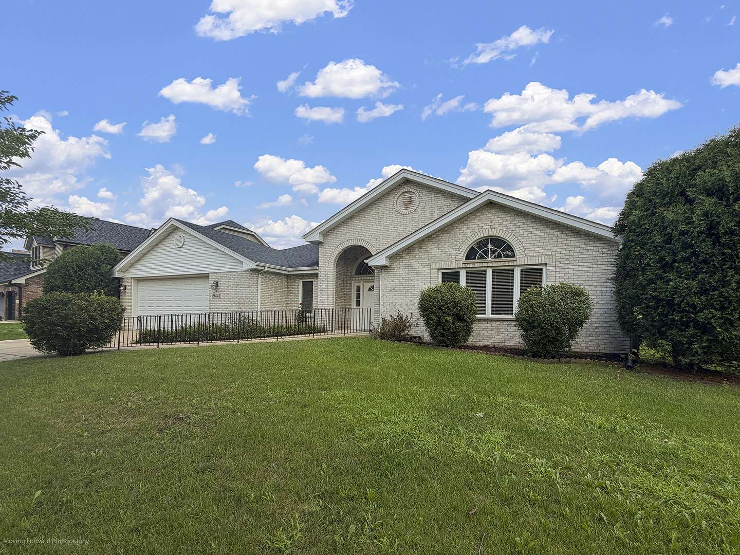 9441 Witham LN, Woodridge, IL 60517