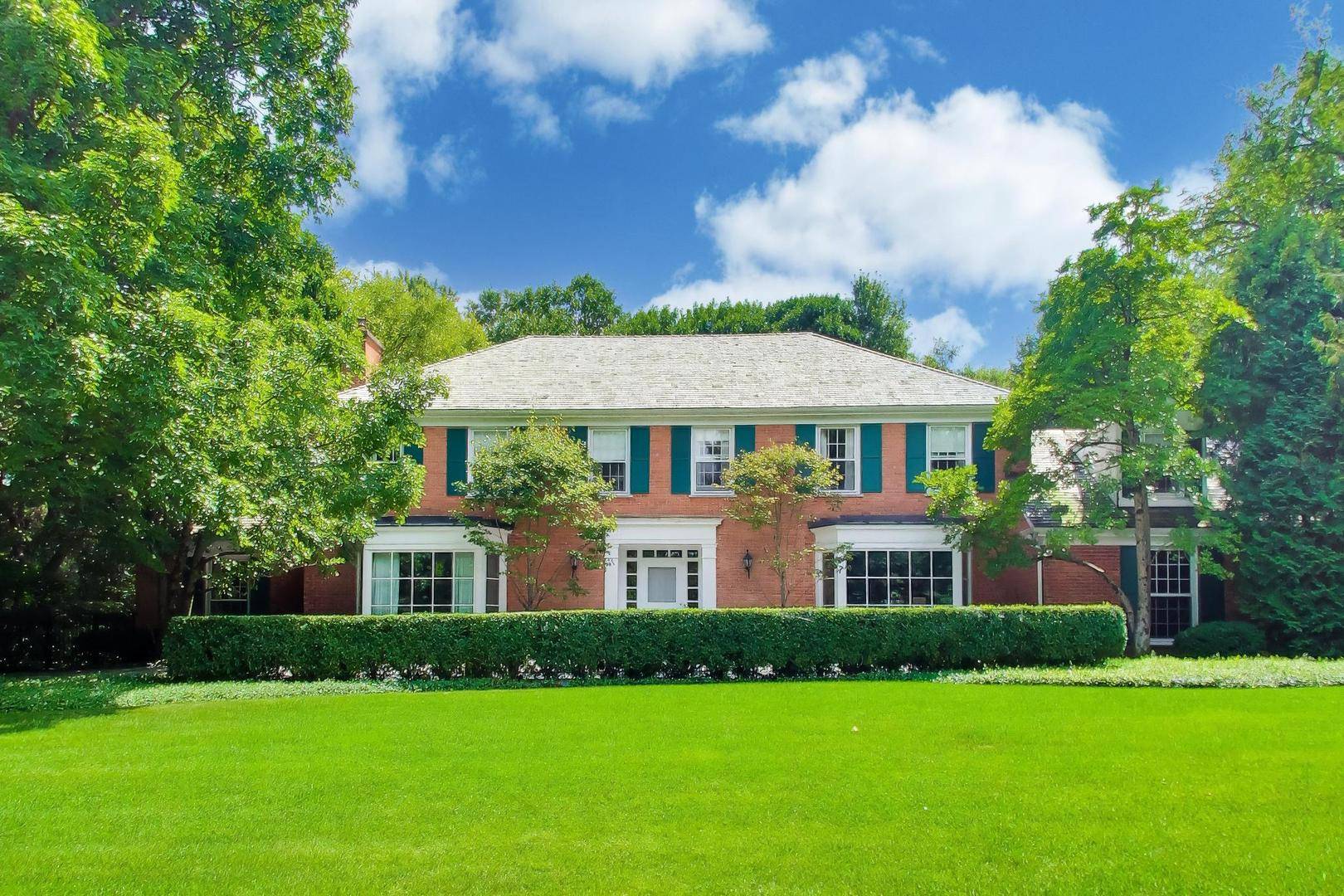 197 N Green Bay RD, Lake Forest, IL 60045