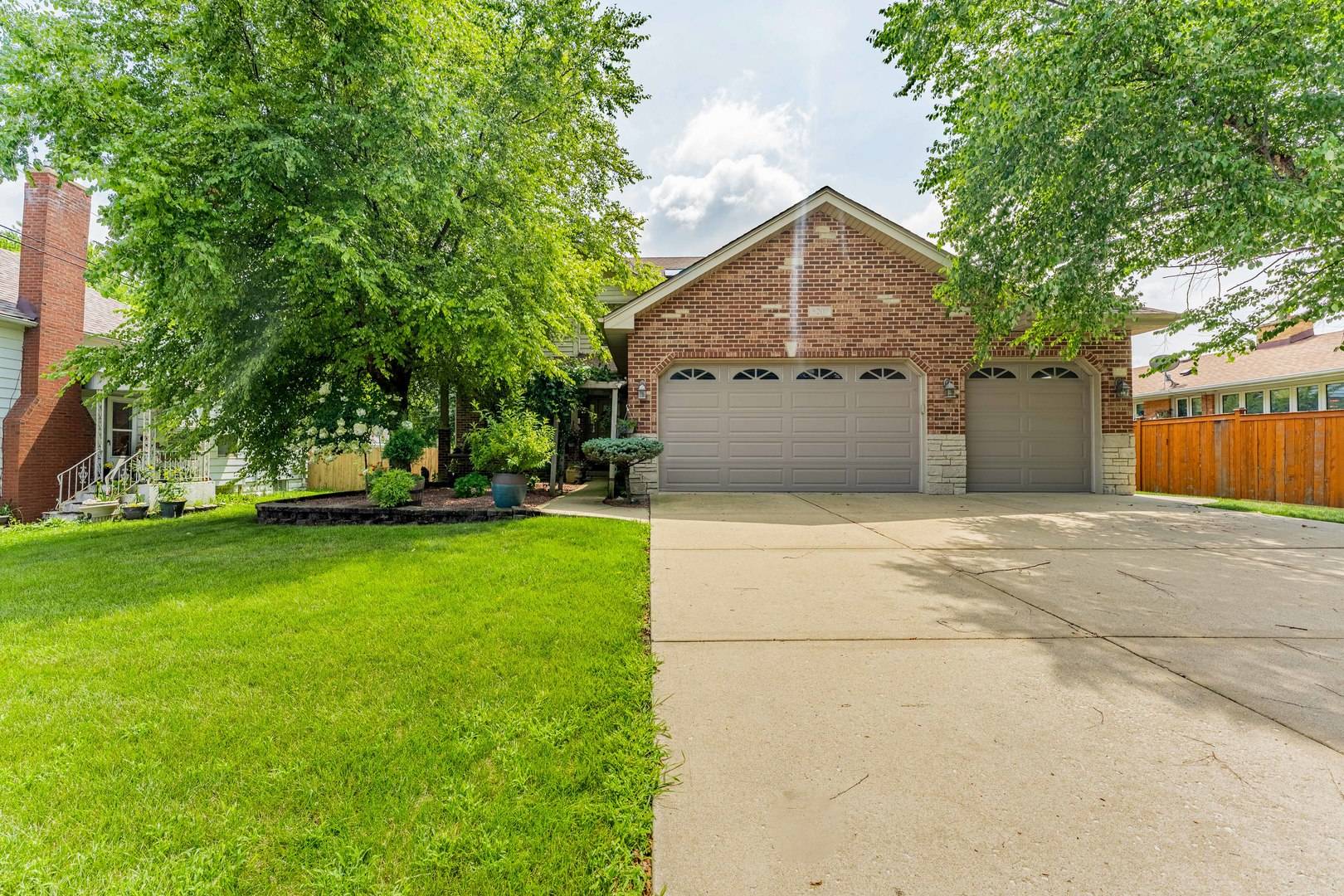 5207 Warren AVE, Hillside, IL 60162