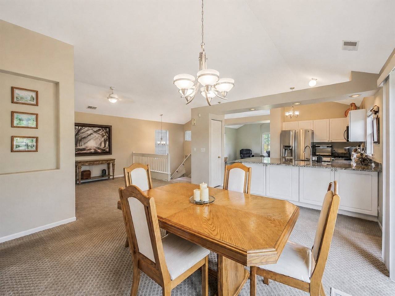7323 Grandview CT #7323, Carpentersville, IL 60110
