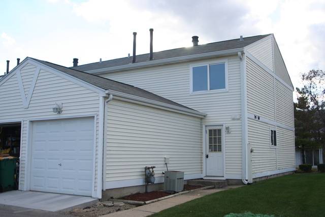367 MEADOW GREEN LN, Round Lake Beach, IL 60073