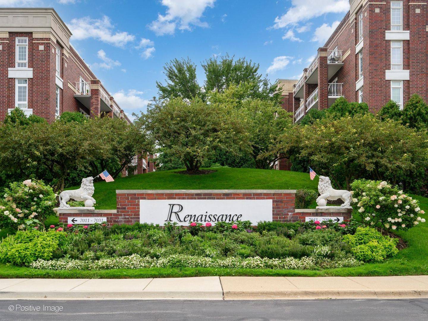 7071 W TOUHY AVE #408, Niles, IL 60714