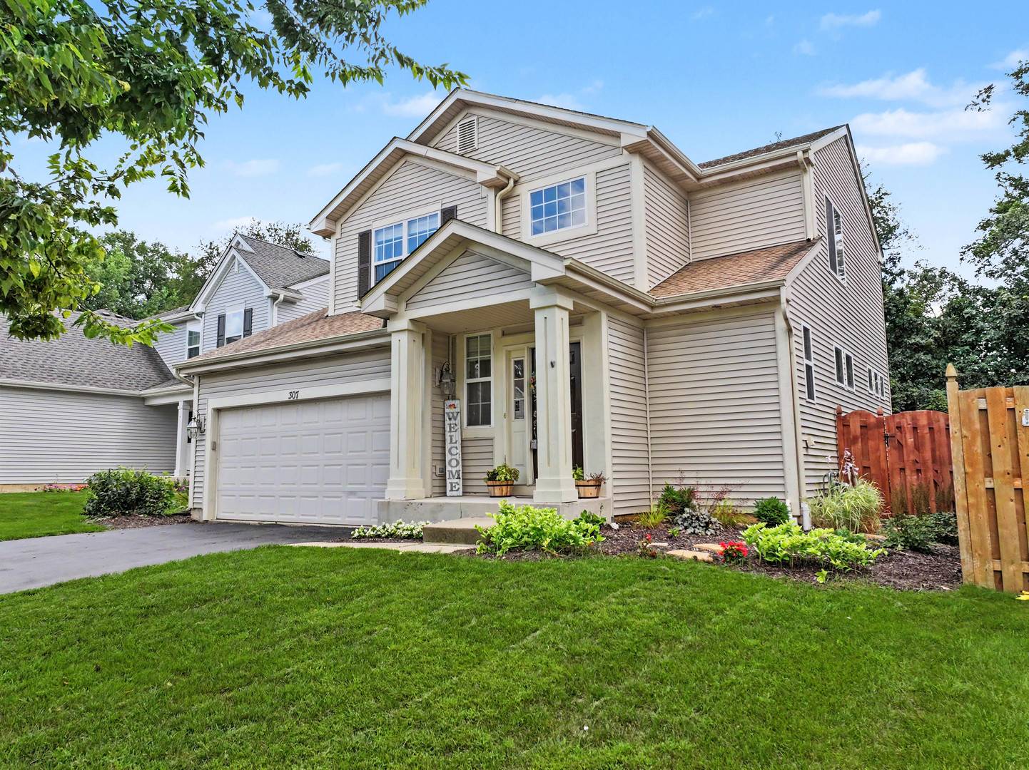 307 S Cornerstone DR, Volo, IL 60020