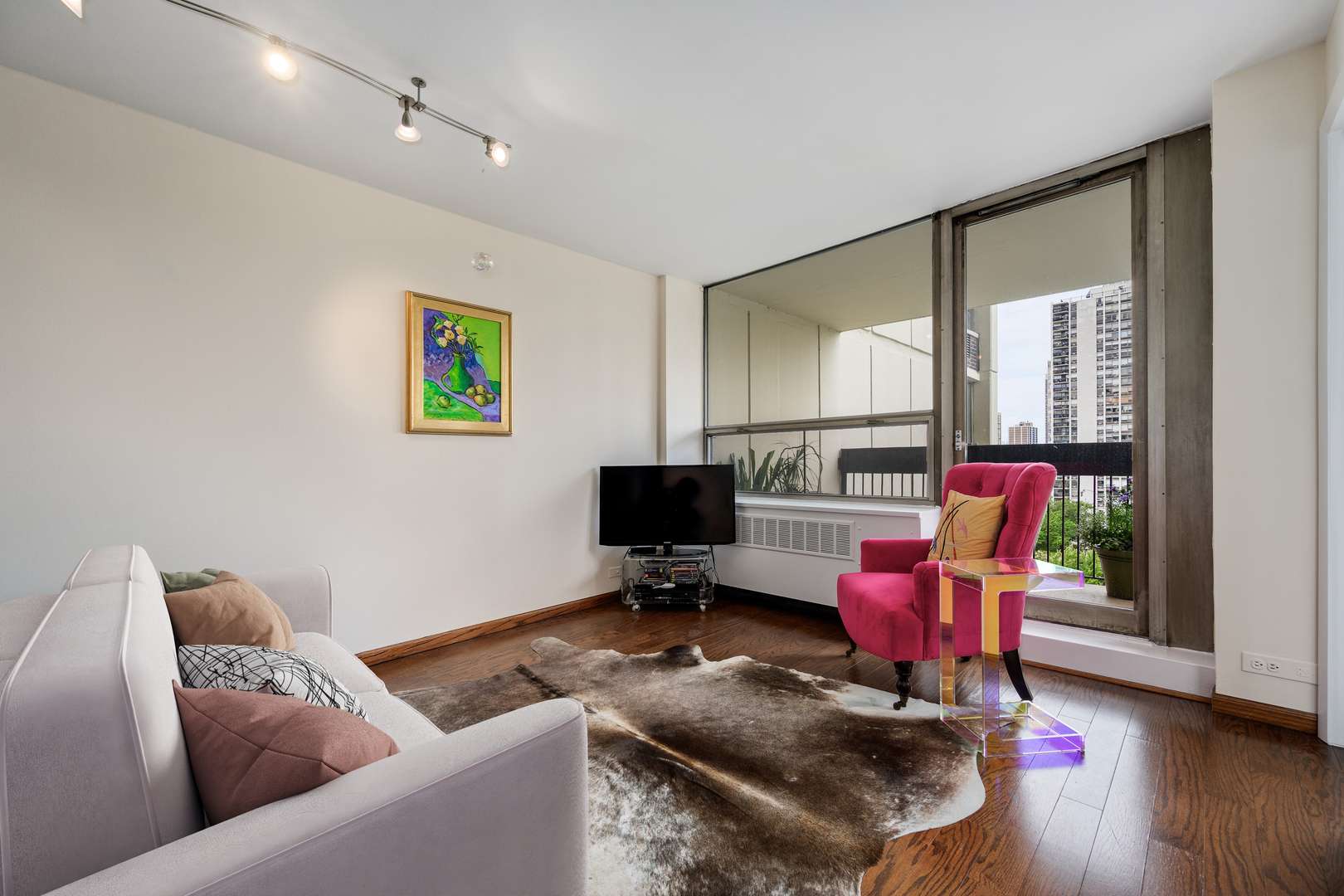 1360 N Sandburg TER #1106C, Chicago, IL 60610