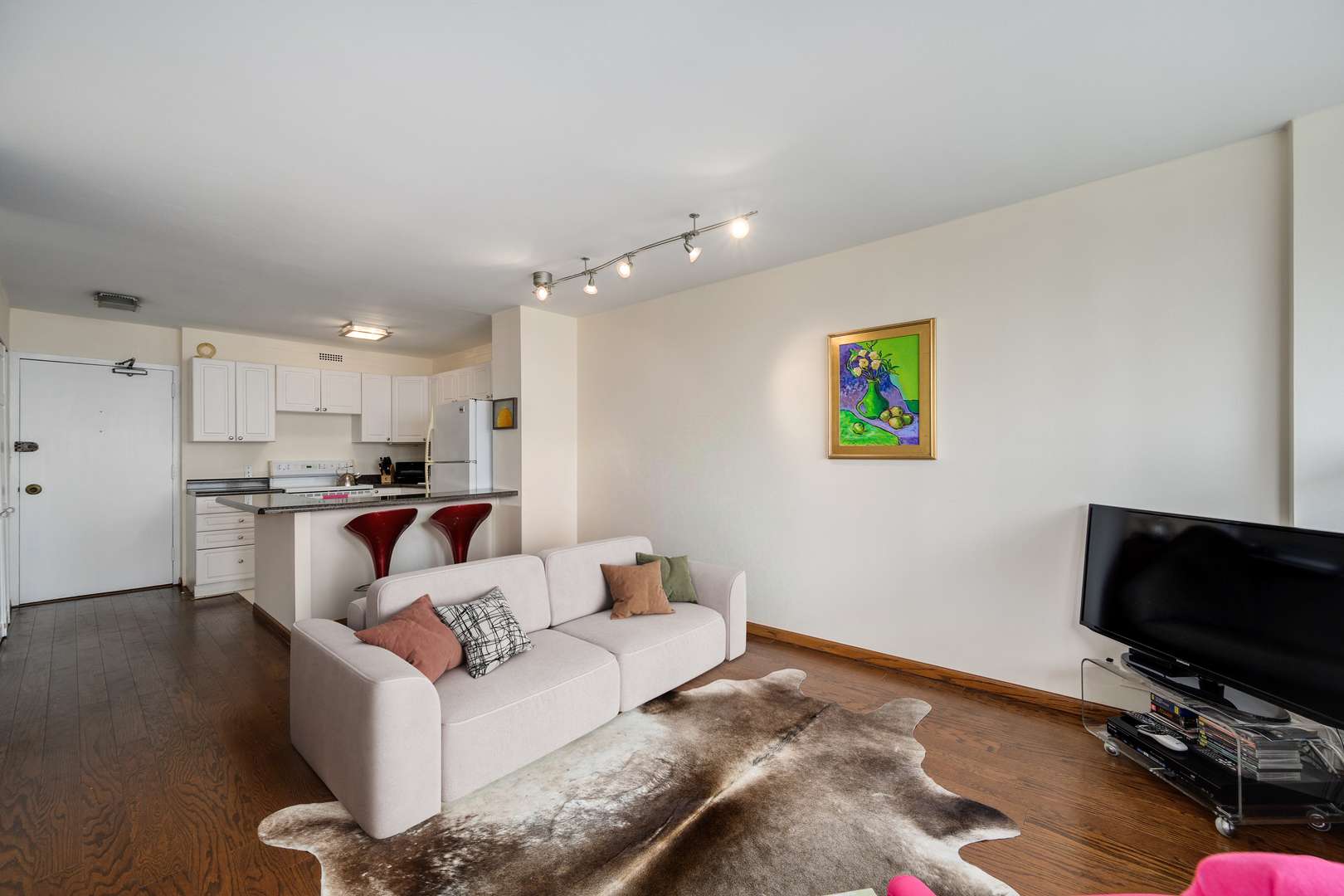 1360 N Sandburg TER #1106C, Chicago, IL 60610