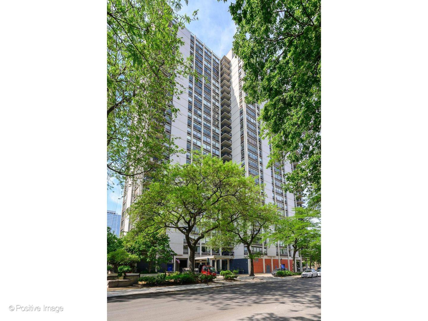1360 N Sandburg TER #1106C, Chicago, IL 60610