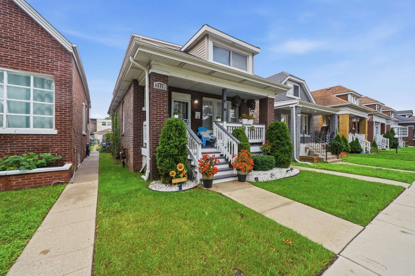 7719 S Rhodes AVE, Chicago, IL 60619