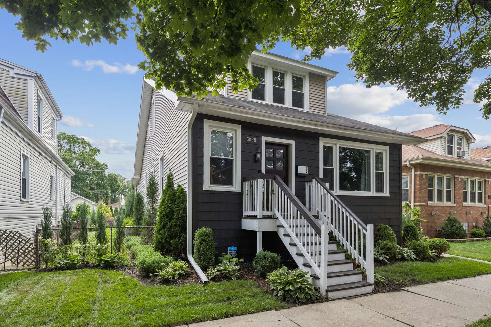 6028 N Newburg AVE, Chicago, IL 60631