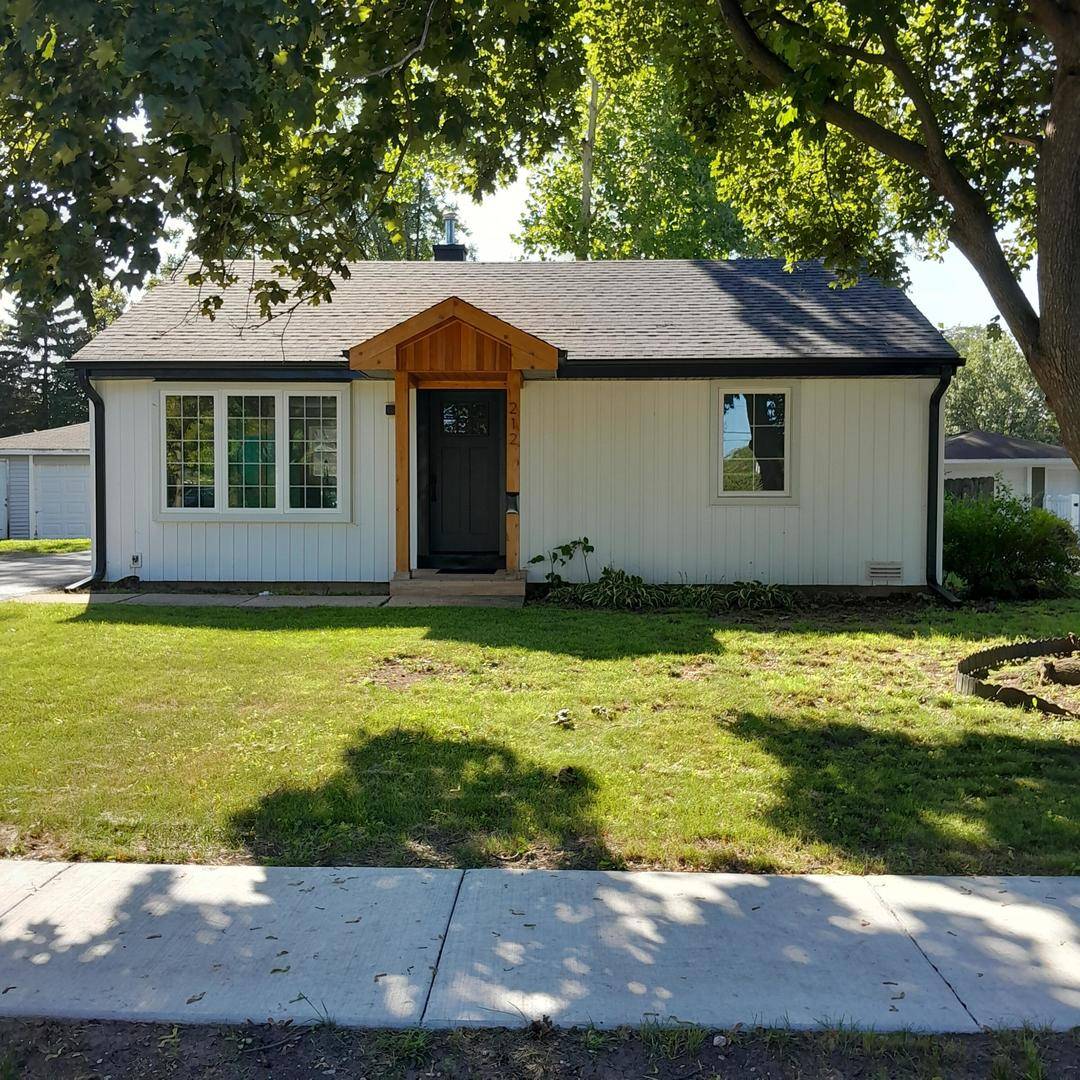 212 N Louis ST, Mount Prospect, IL 60056