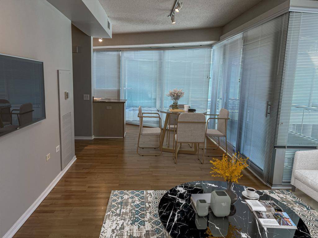 1720 Maple AVE #204, Evanston, IL 60201