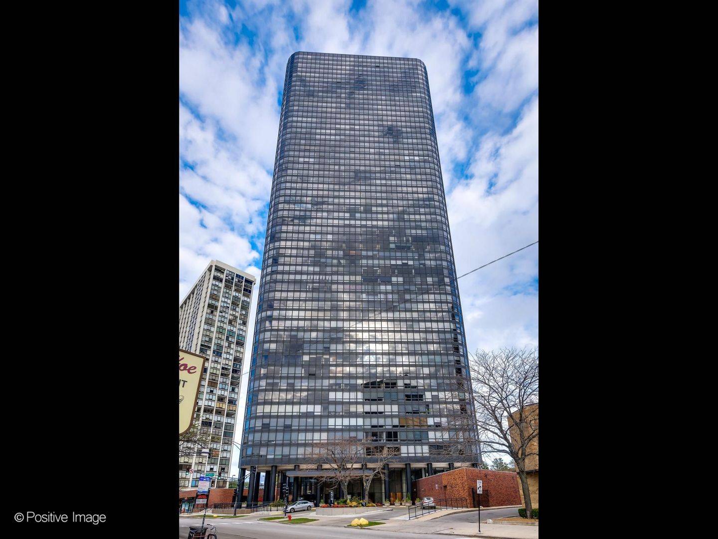 5415 N Sheridan RD #5015, Chicago, IL 60640