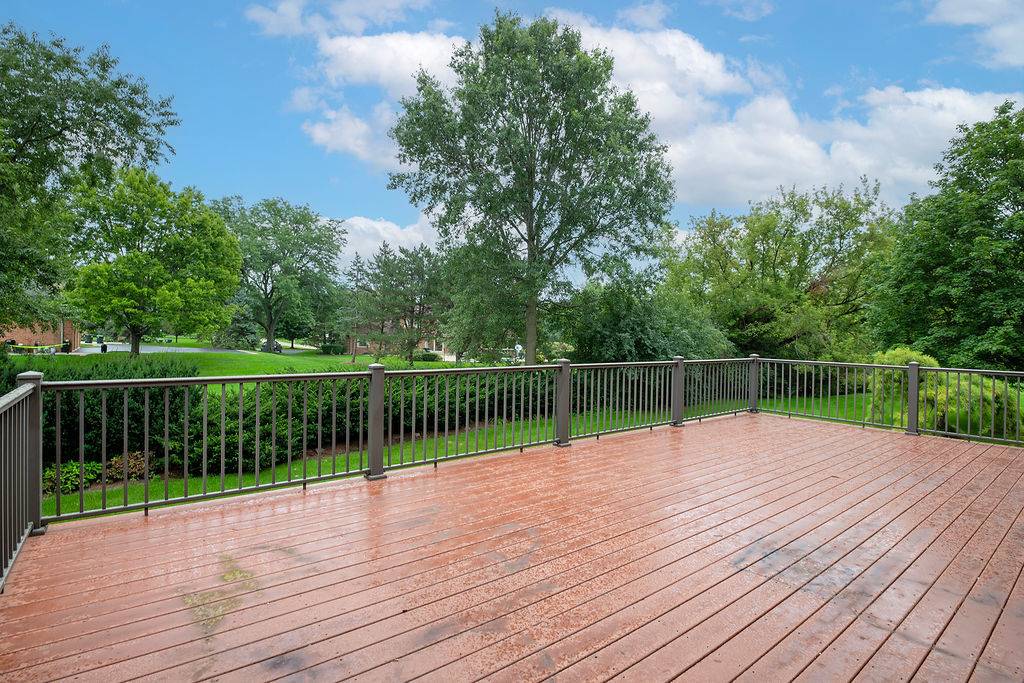 315 Bishop CT, Inverness, IL 60010