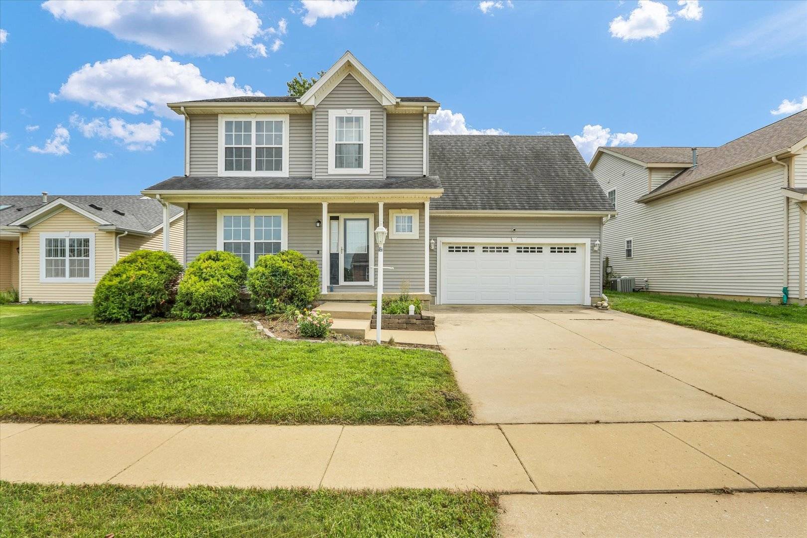 4103 Pebblebrook LN, Champaign, IL 61822