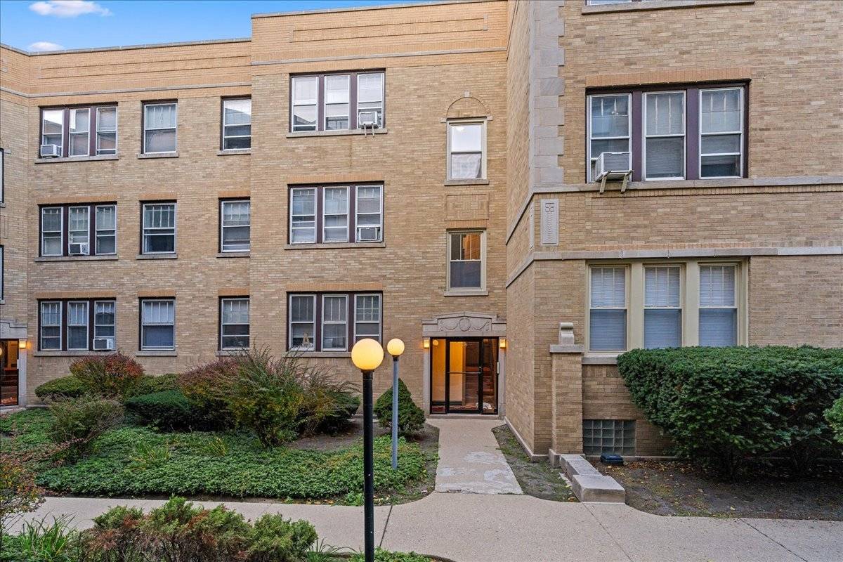 901 W Altgeld ST #1B, Chicago, IL 60614