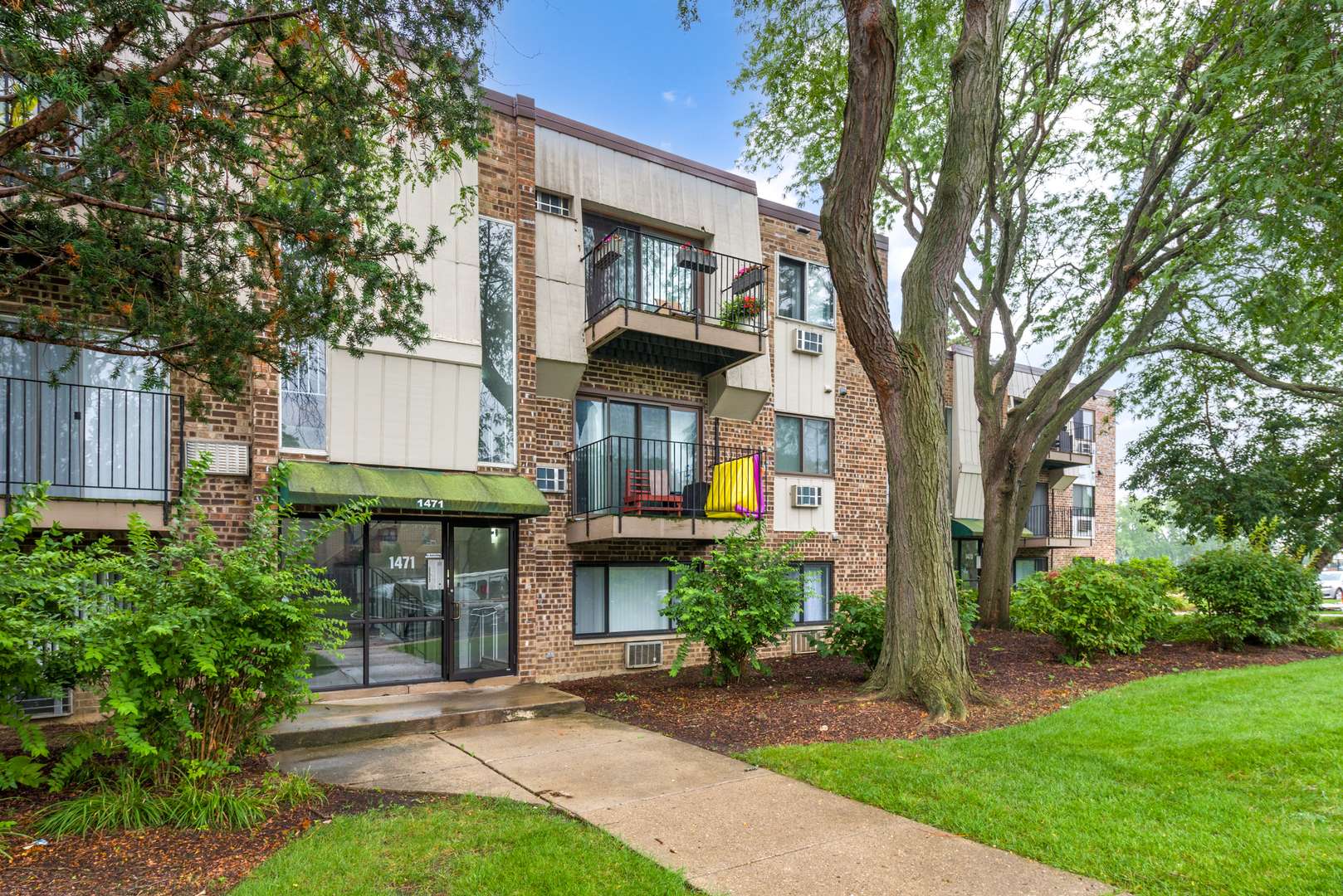 1471 N Winslowe DR #101, Palatine, IL 60074