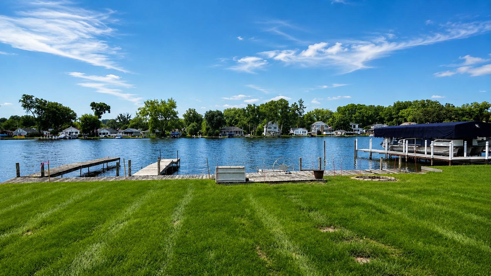 1614 River Terrace DR, Mchenry, IL 60051