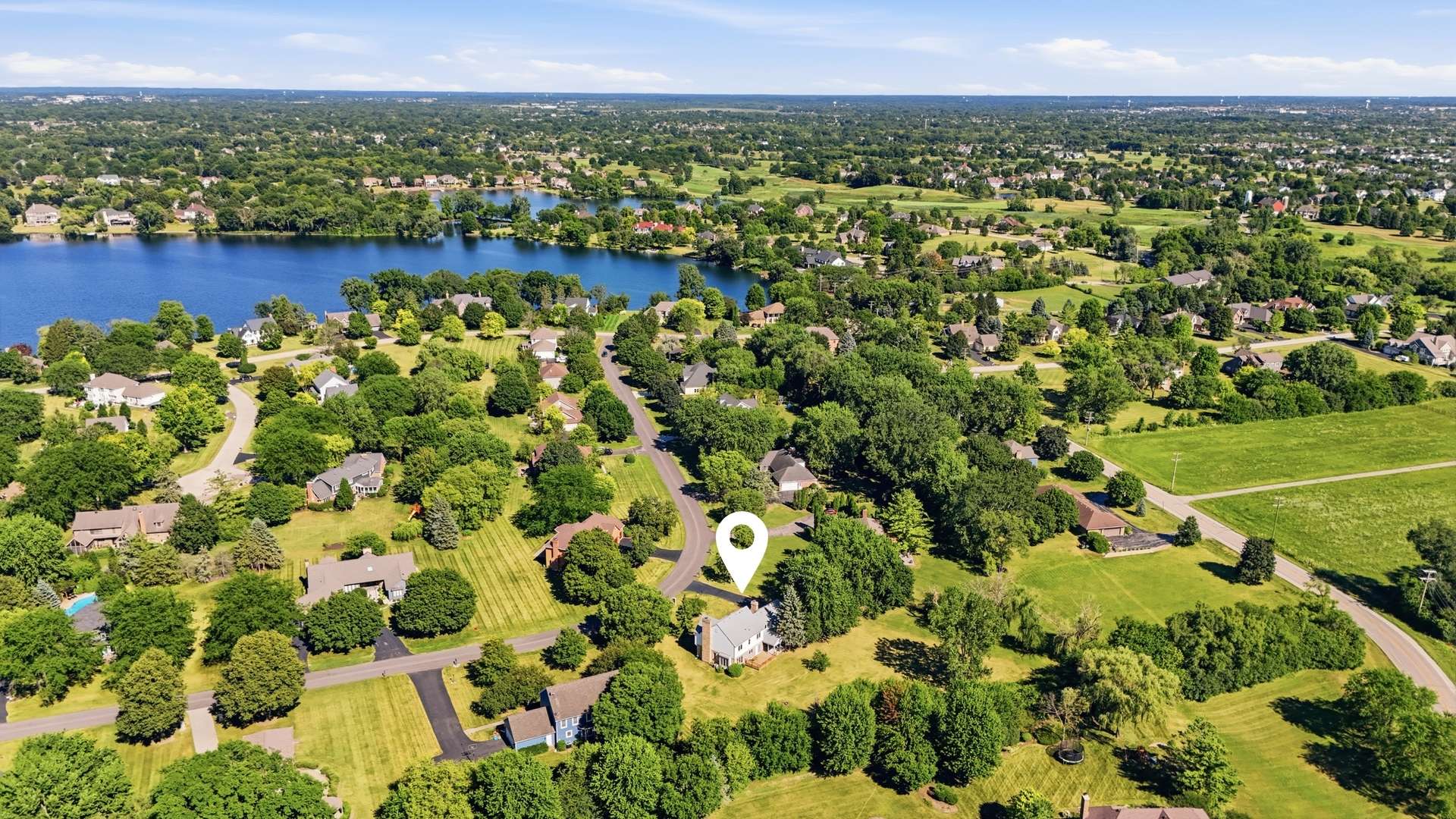 7711 Dairy LN, Lakewood, IL 60014