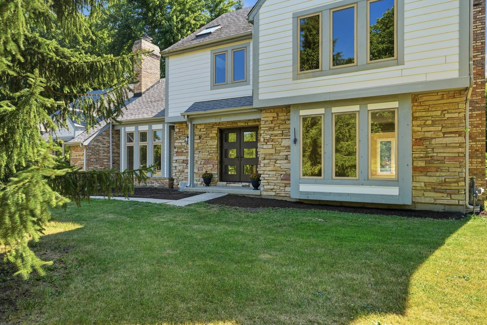7711 Dairy LN, Lakewood, IL 60014