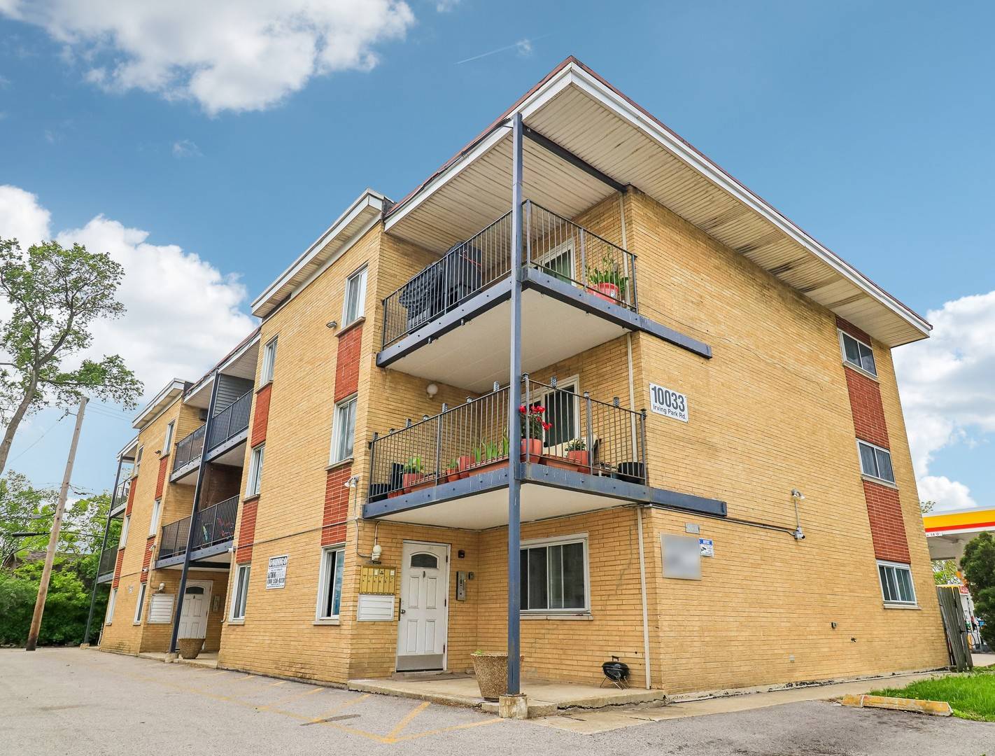 10033 Irving Park RD #1B, Schiller Park, IL 60176