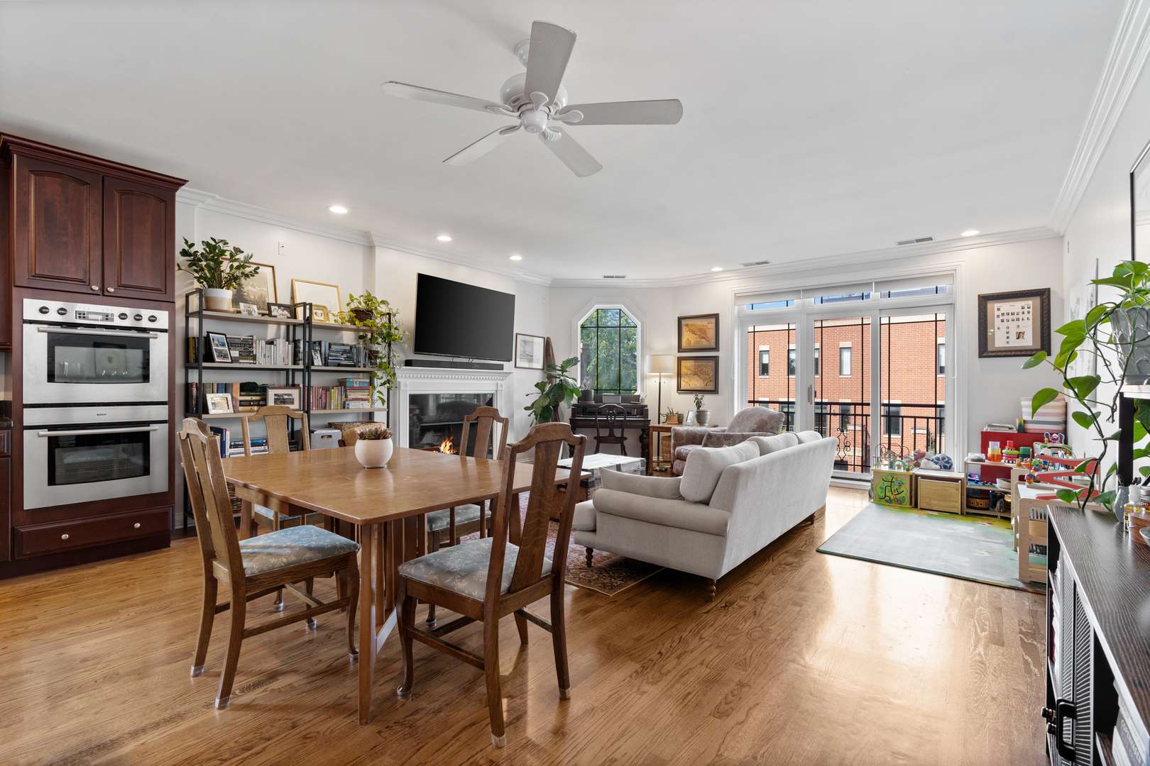 3531 N WILTON AVE #4, Chicago, IL 60657