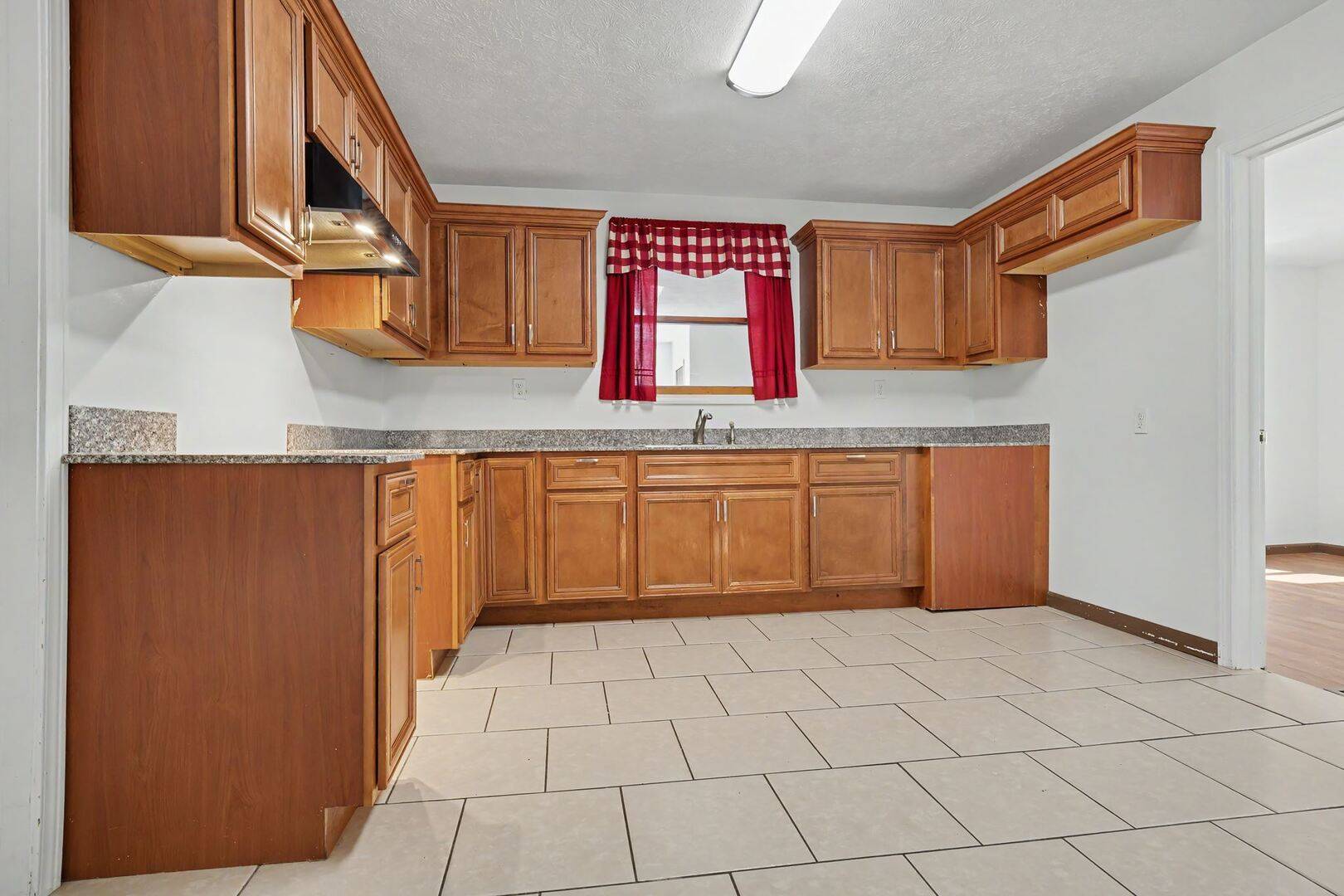 306 W Main ST, Stanford, IL 61774