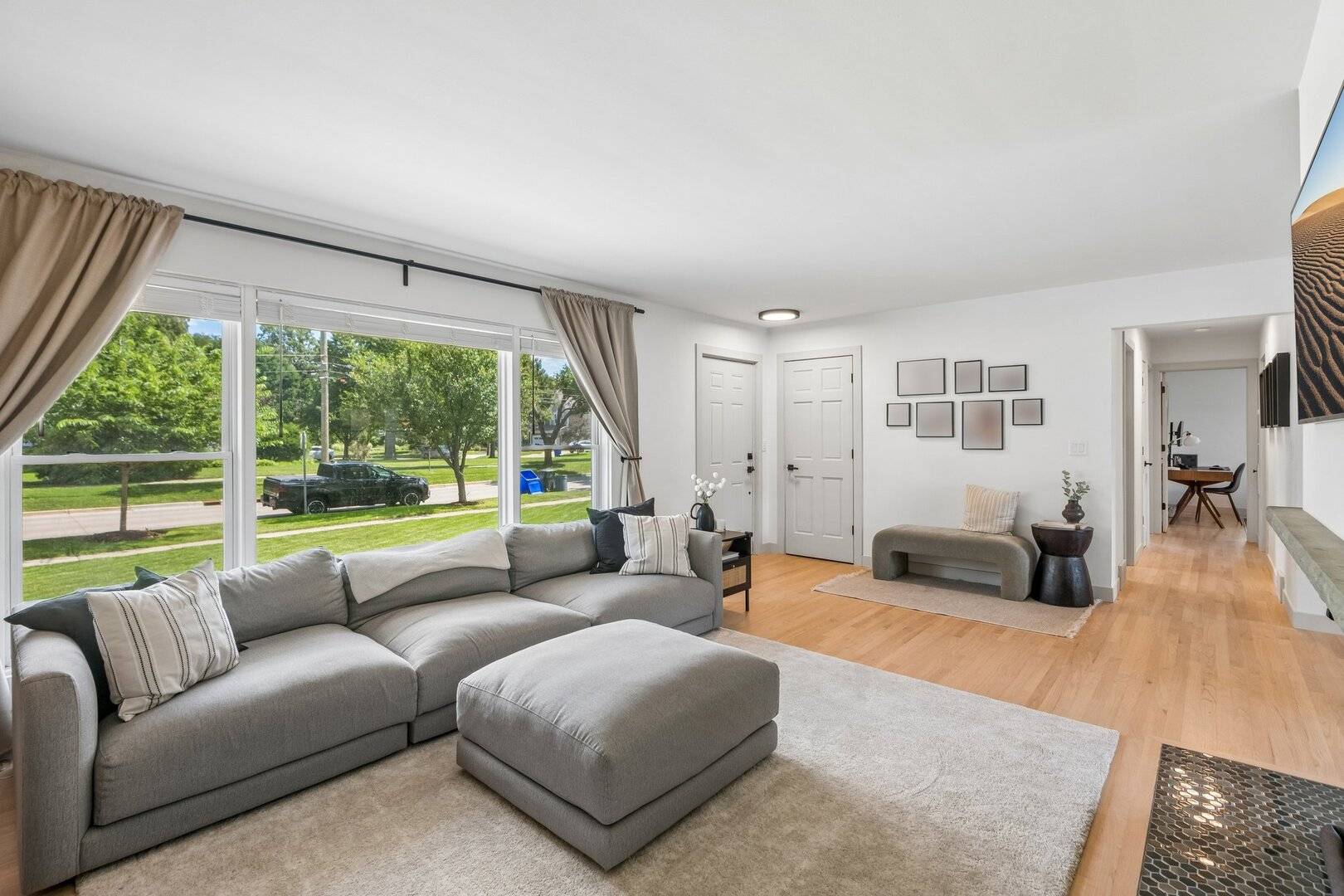 394 Bryant AVE, Glen Ellyn, IL 60137