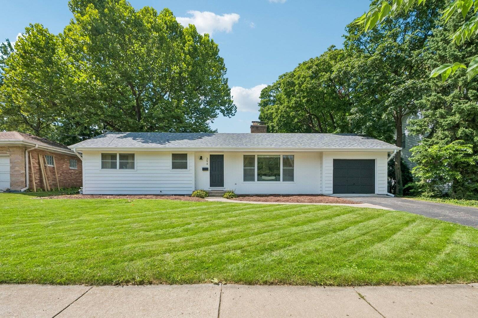 394 Bryant AVE, Glen Ellyn, IL 60137