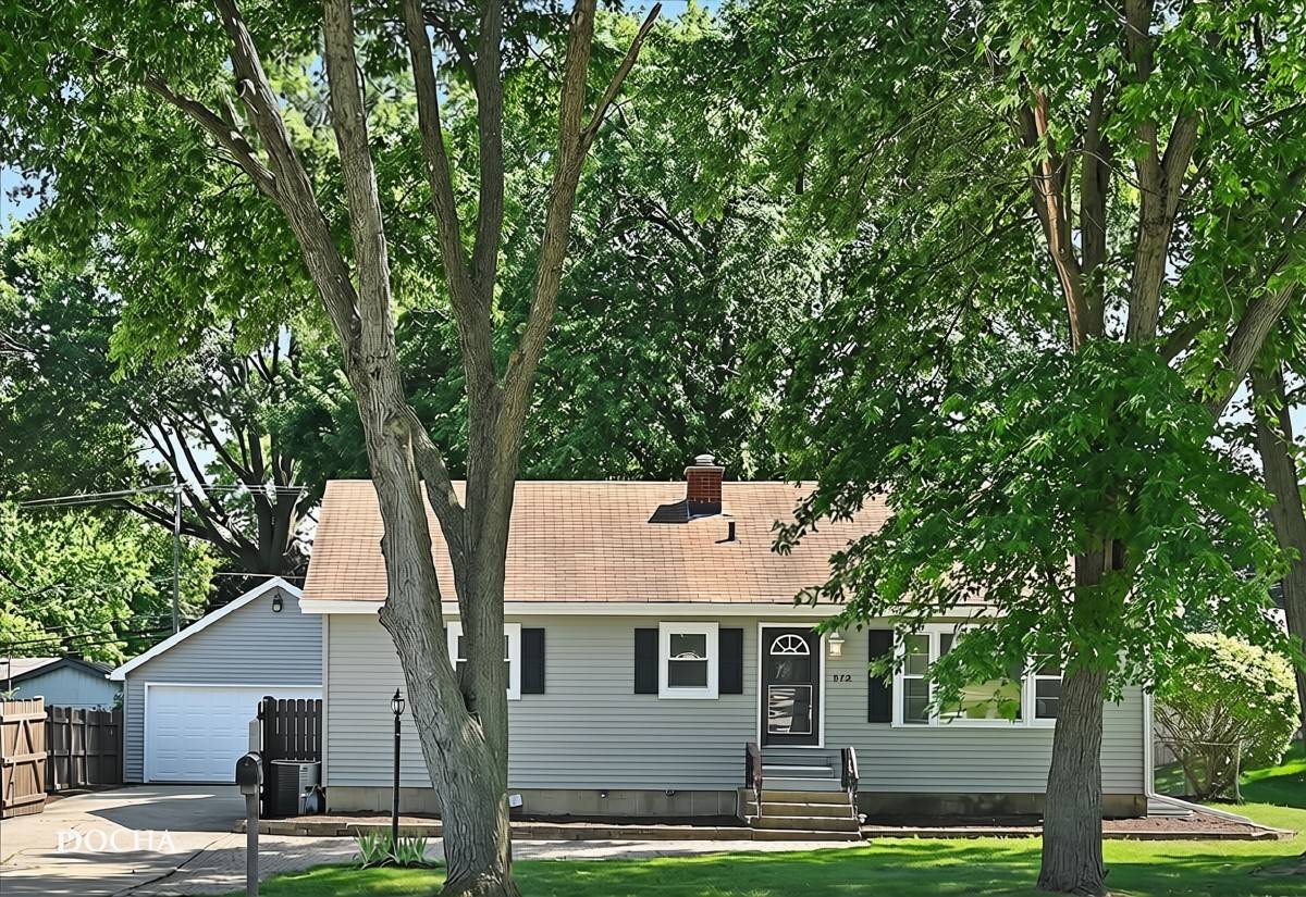 312 Oak ST, North Aurora, IL 60542