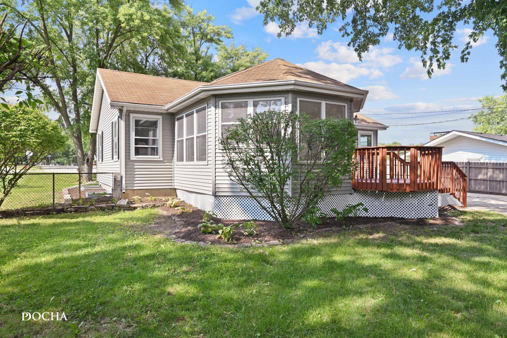 312 Oak ST, North Aurora, IL 60542