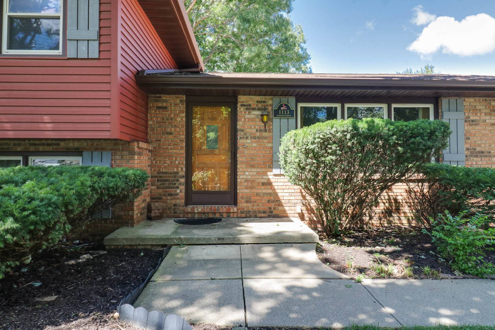 1113 Andover ST, Bloomington, IL 61704