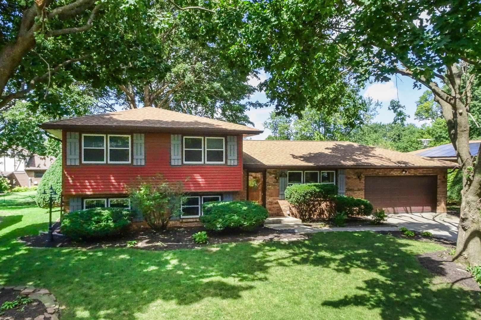 1113 Andover ST, Bloomington, IL 61704