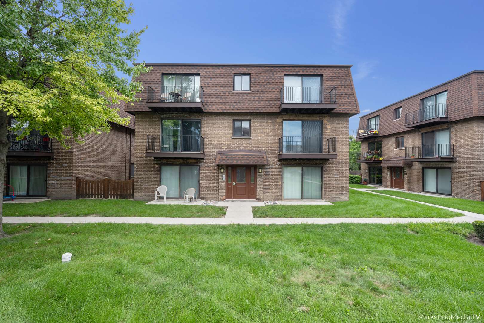 9818 BIANCO TER #3F, Des Plaines, IL 60016