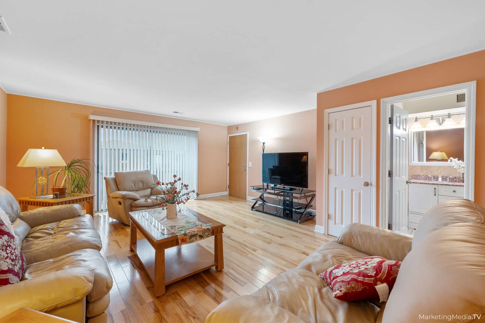 9818 BIANCO TER #3F, Des Plaines, IL 60016