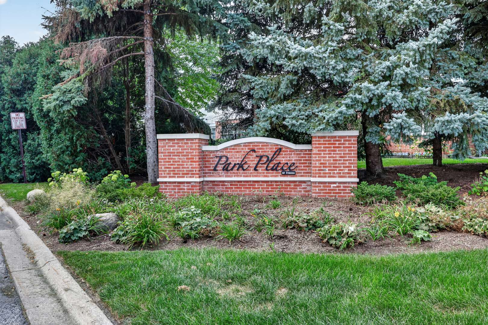 140 Bay DR, Itasca, IL 60143