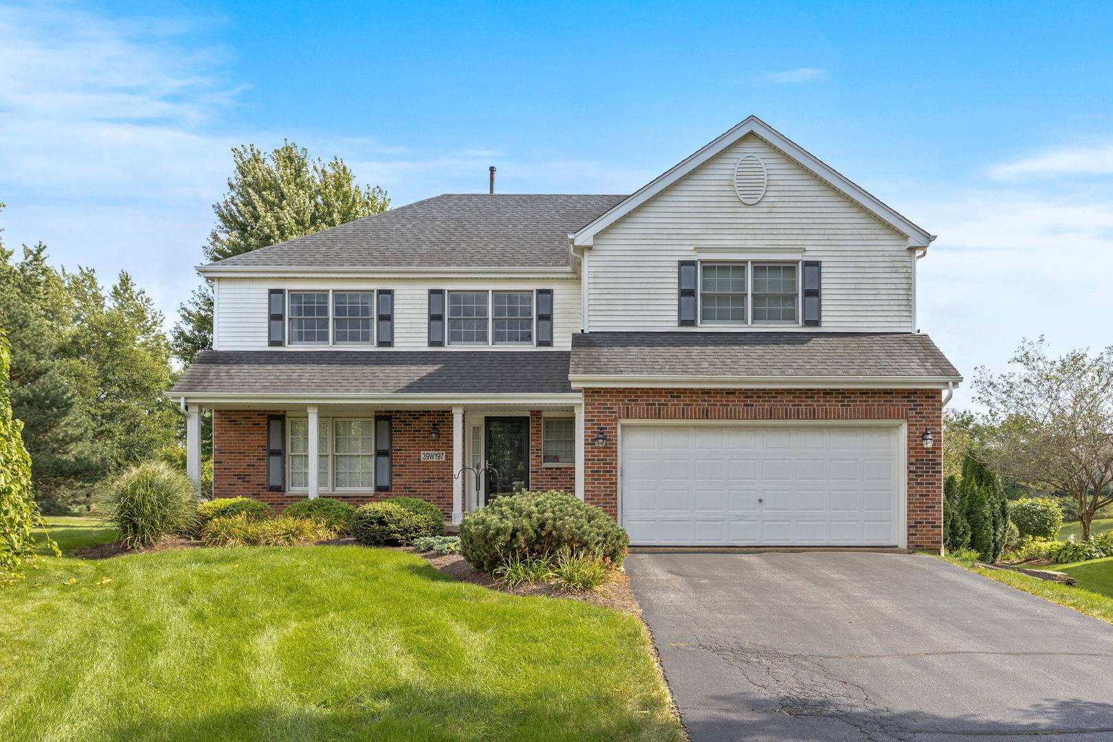 39W197 Acres PL, Geneva, IL 60134