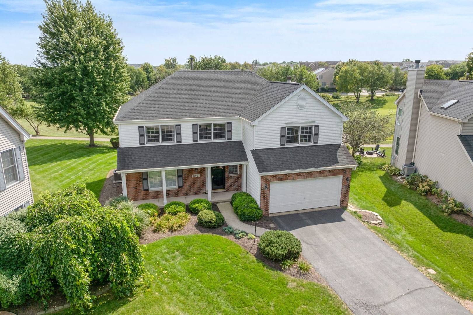 39W197 Acres PL, Geneva, IL 60134