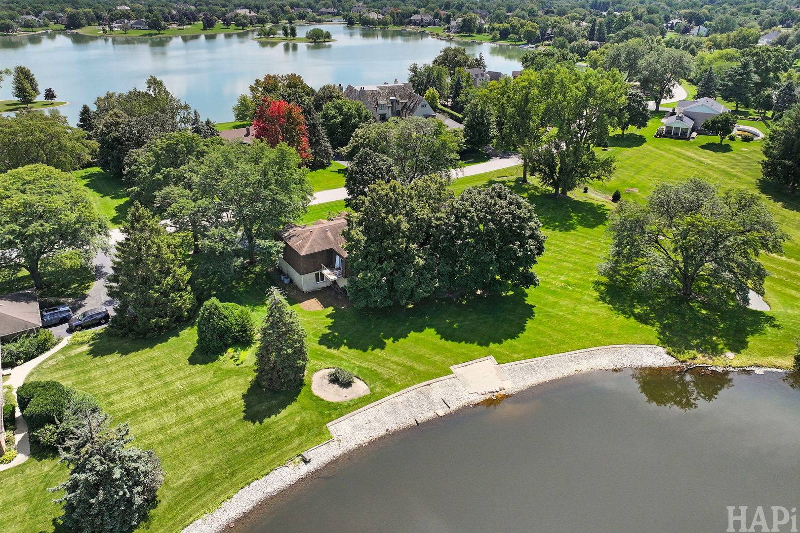 55 Watergate DR, South Barrington, IL 60010