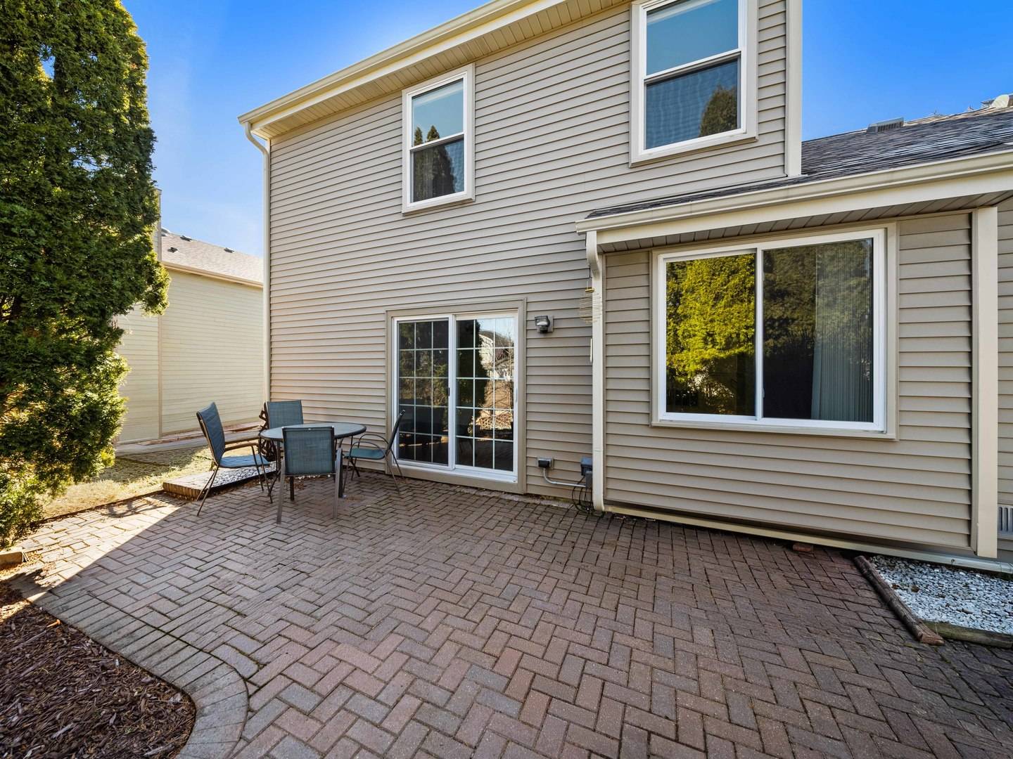 97 E HARBOR DR, Lake Zurich, IL 60047