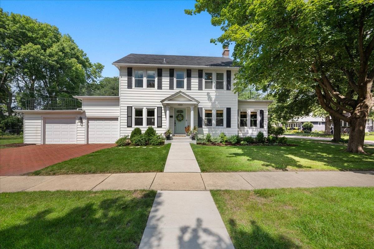 1001 Peyton ST, Geneva, IL 60134