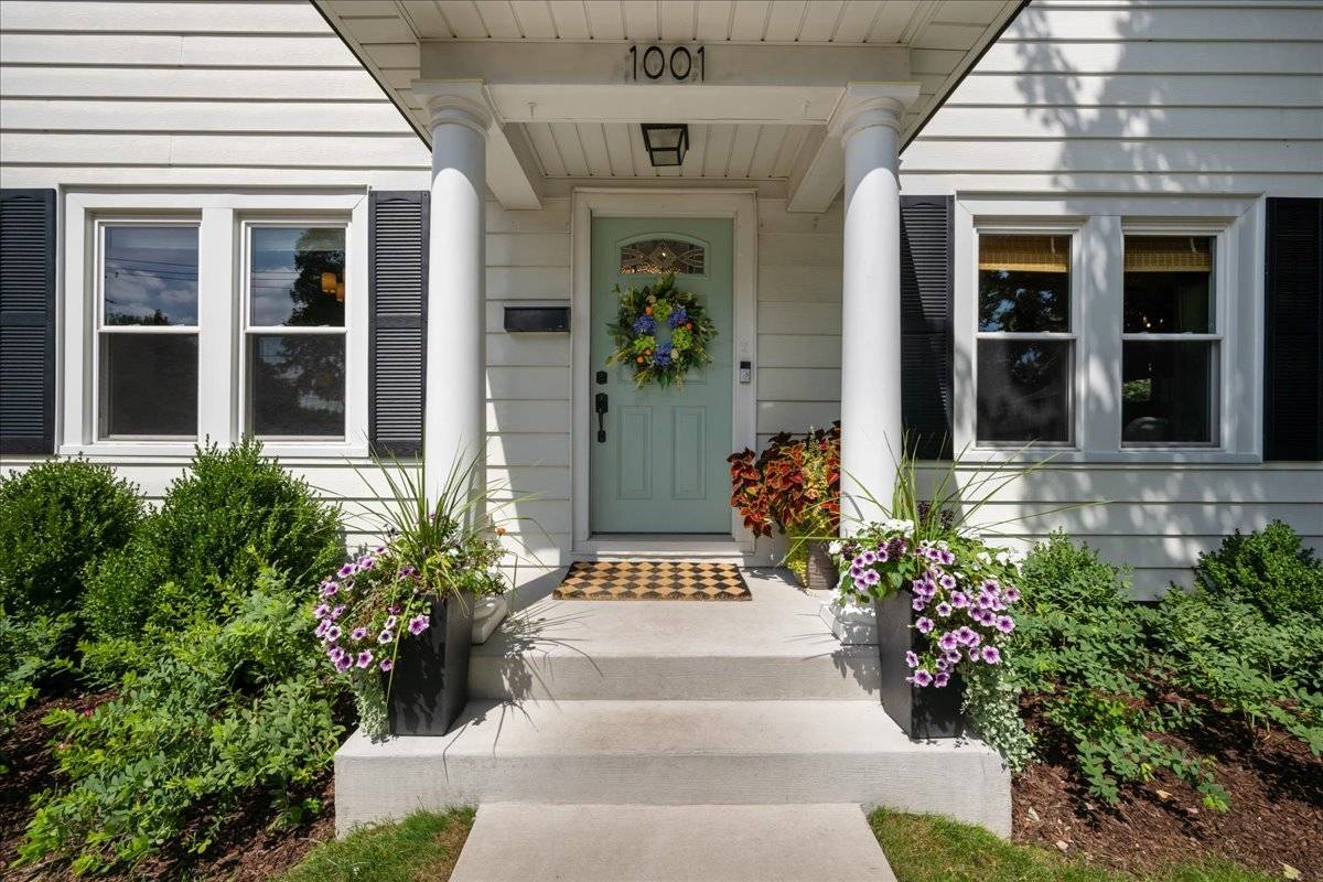 1001 Peyton ST, Geneva, IL 60134