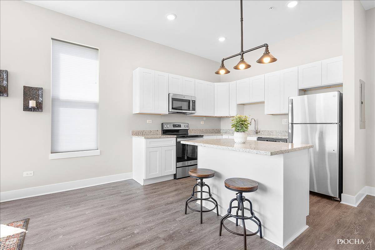 1101 Ritter ST #207, North Aurora, IL 60542