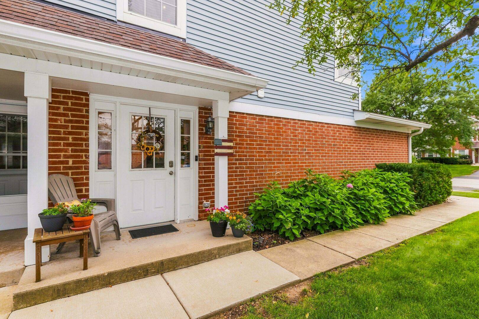 299 Ashbury LN W #1526-2, Roselle, IL 60172