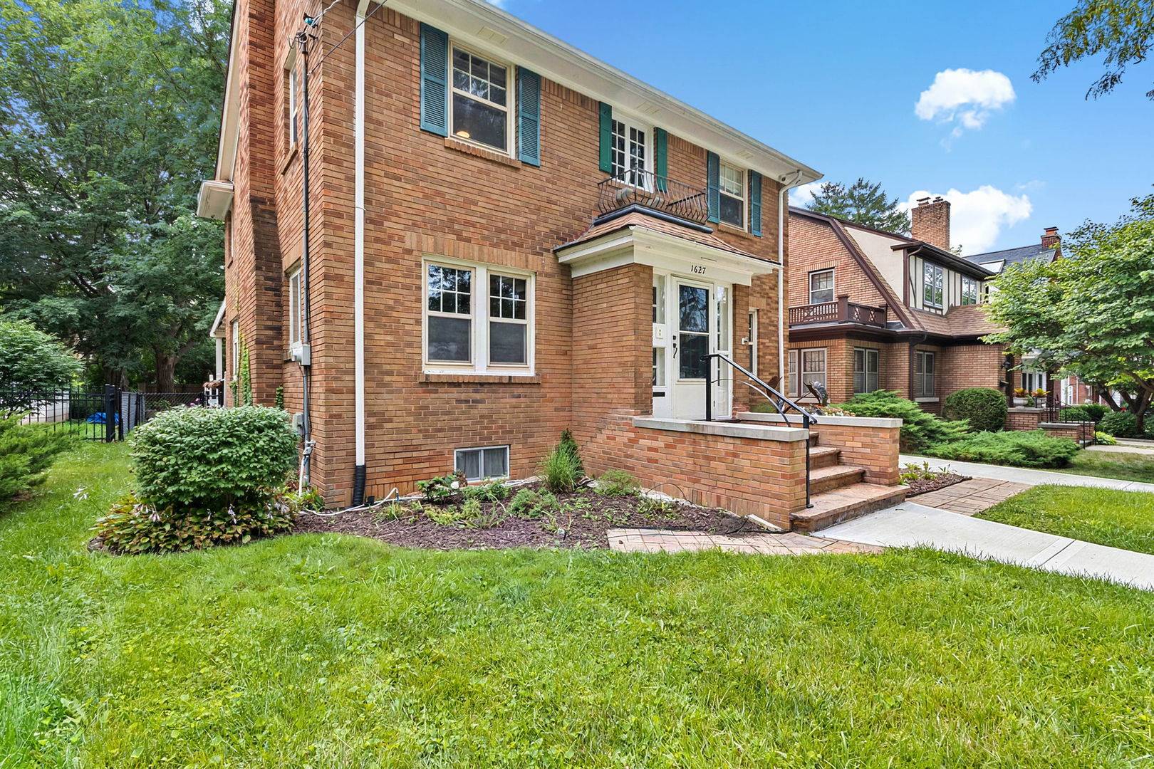 1627 Jackson ST, Rockford, IL 61107