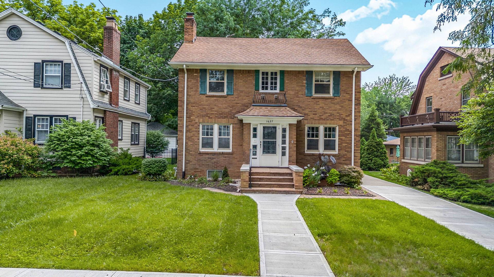 1627 Jackson ST, Rockford, IL 61107