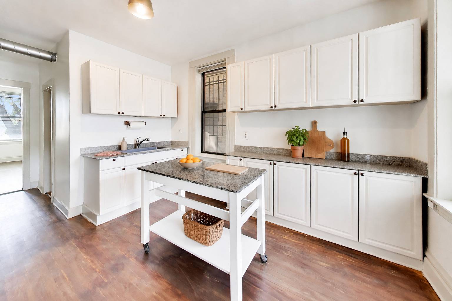 1532 N Greenview AVE #1F, Chicago, IL 60642