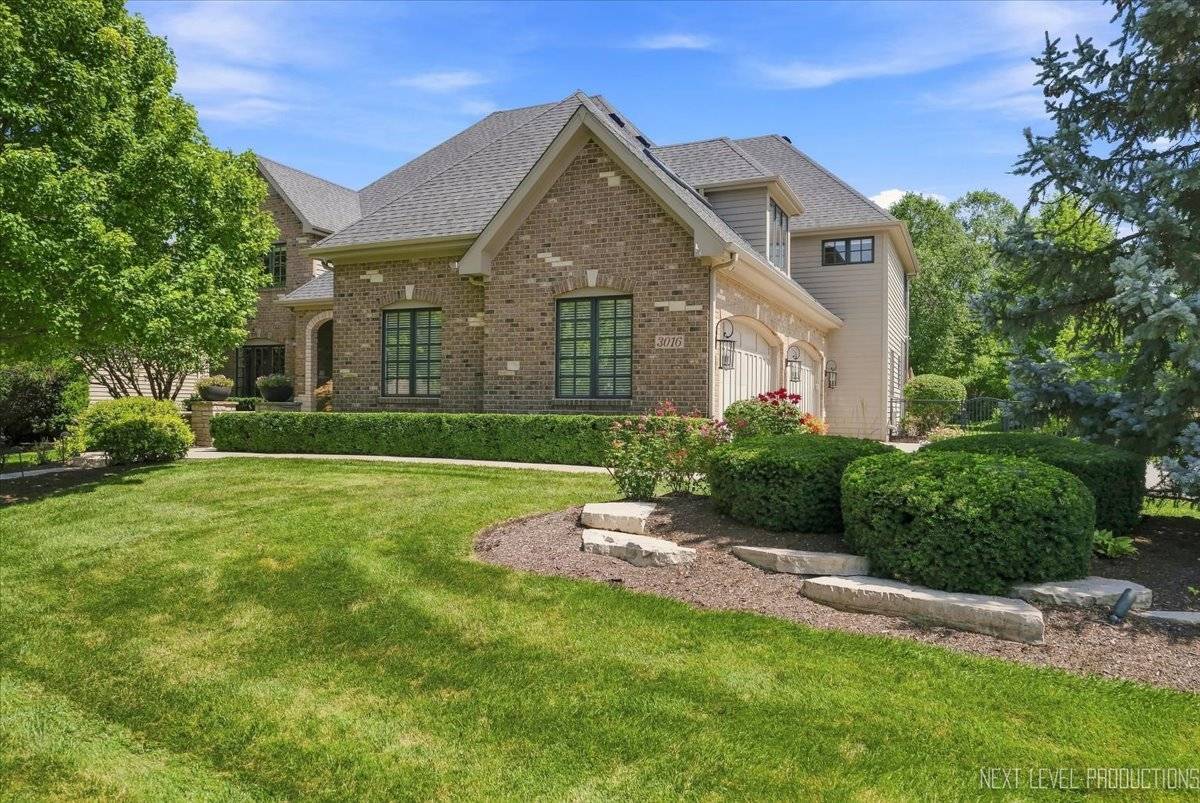 3016 Seiler DR, Naperville, IL 60565