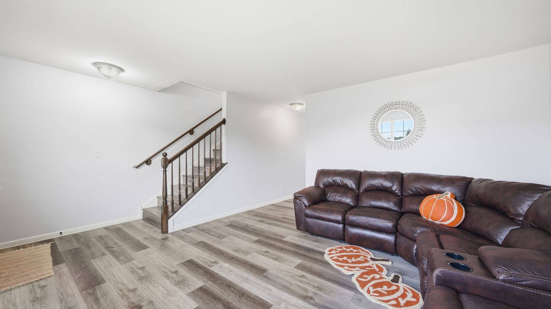 934 Derby DR, Plano, IL 60545